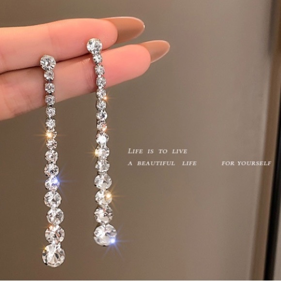 Beautiful CZ Earrings - Picture 8 of 8